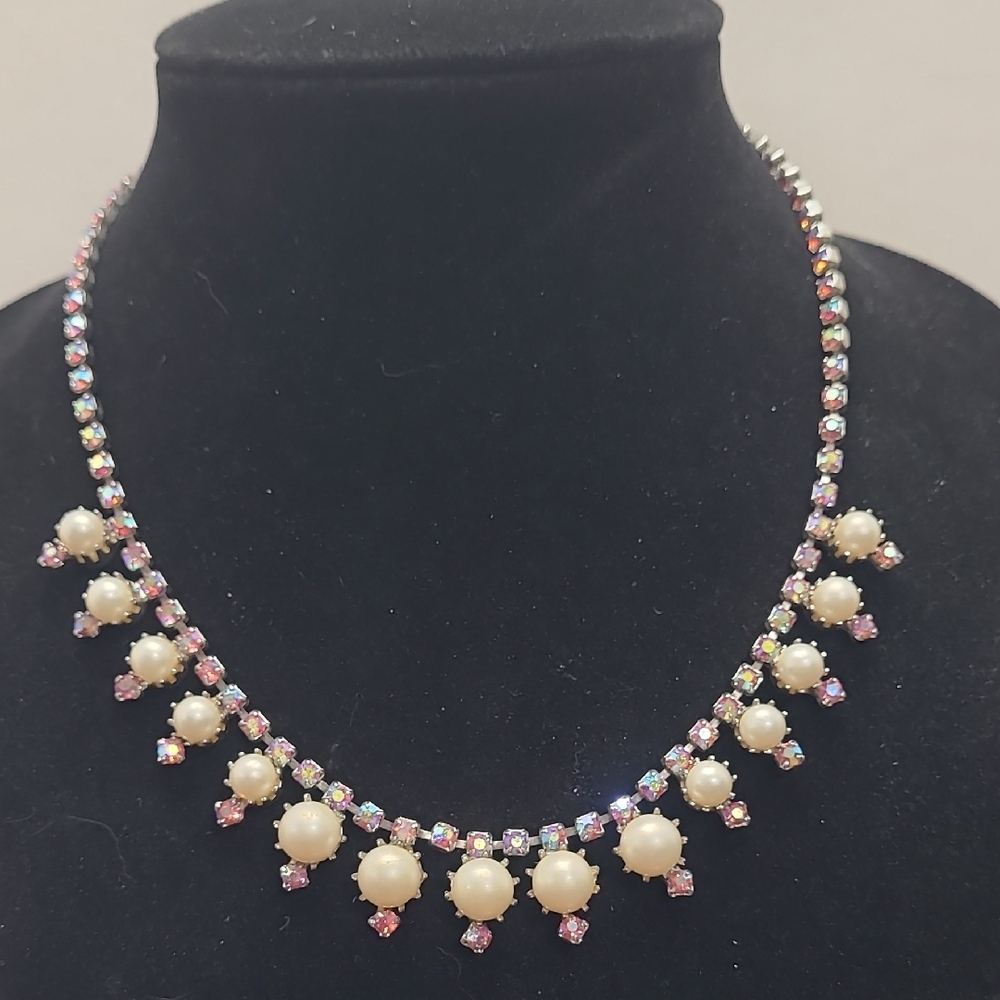 Vintage pink rhinestone and faux pearl choker necklace